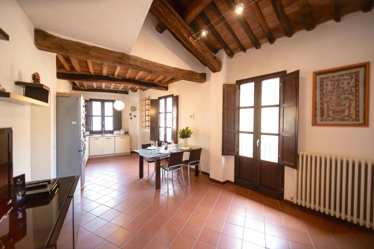Serena Apartment, Cosy Close Center Town Lukka Zewnętrze zdjęcie