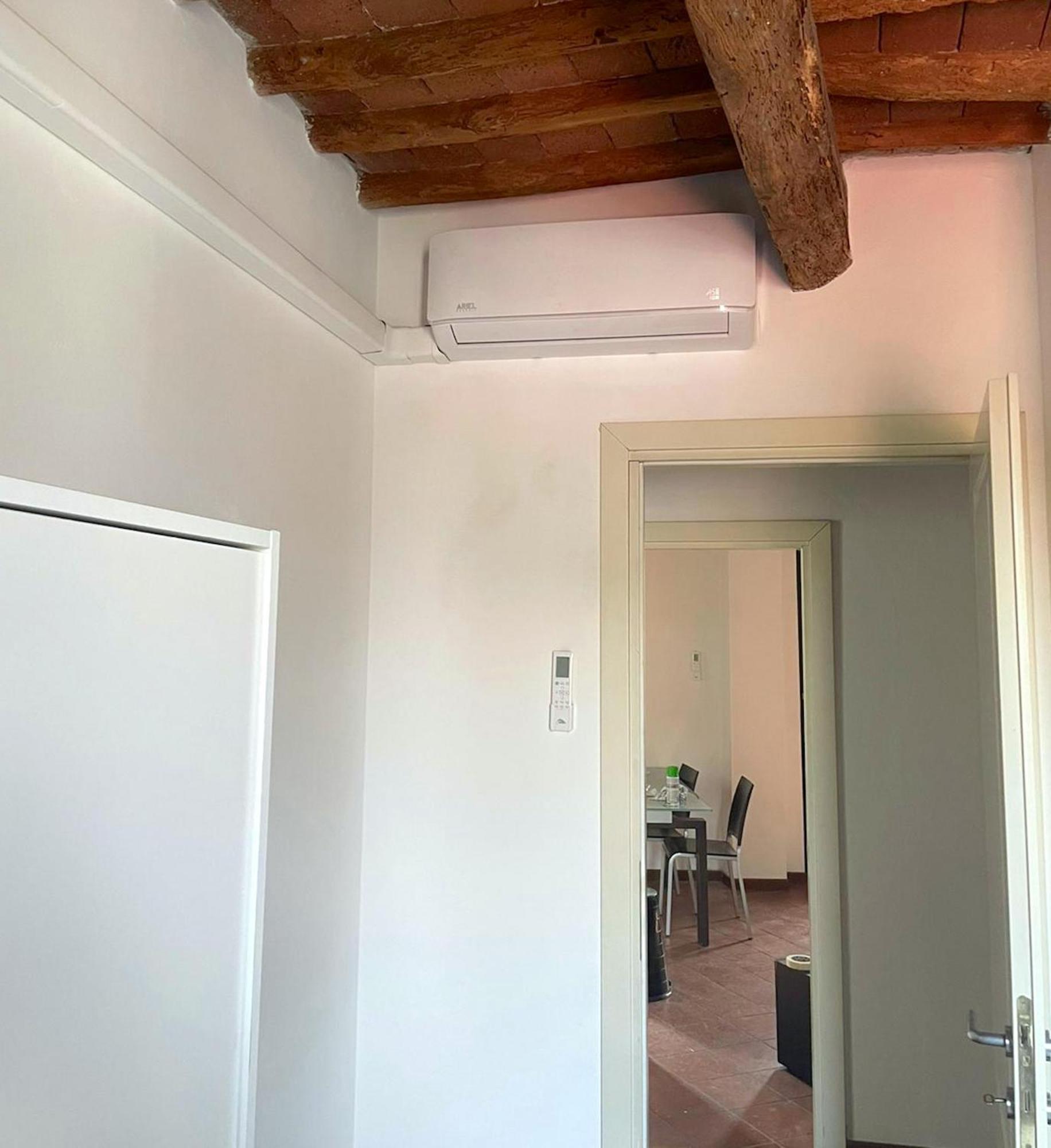 Serena Apartment, Cosy Close Center Town Lukka Zewnętrze zdjęcie